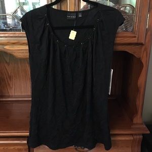 🎁2/$12 NWT M TRIBAL BLACK SLEEVELESS TOP